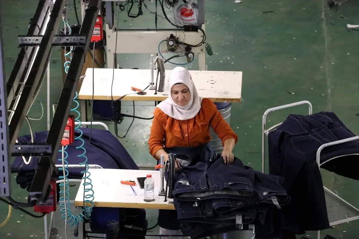 kadin girisimci tekstil atolyesini fabrikaya donusturdu JMJxci86