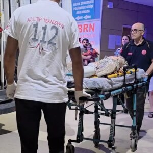 otomobil bisikletli cocuga carpti bkNdnAzE