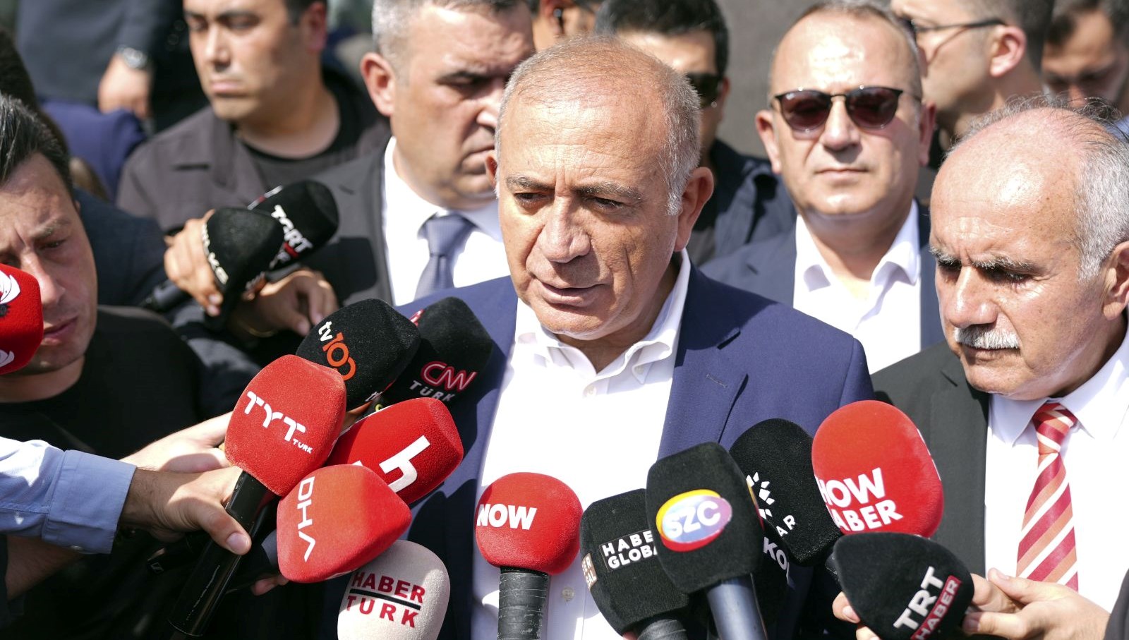 gursel tekin hakkimi haram ediyorum NTfNtKJE