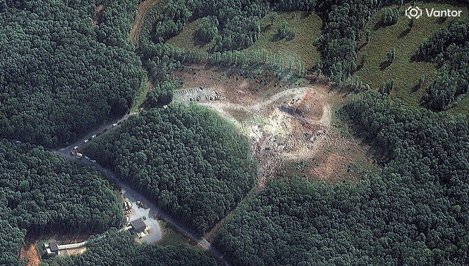 16 kisi oldu bina yok oldu abddeki patlamanin boyutu uydu goruntulerinde HVfRa6An.jpg