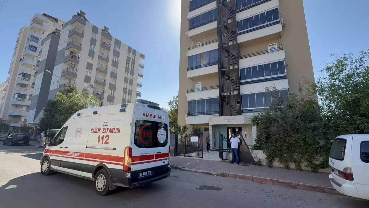 antalyada kardes kavgasi bir yarali iunNFMuy