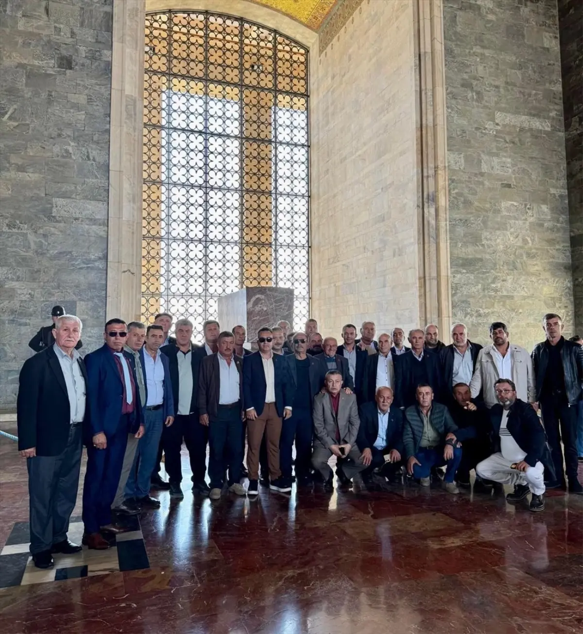 muhtarlar anitkabiri ziyaret etti m1T6OiH2.jpg