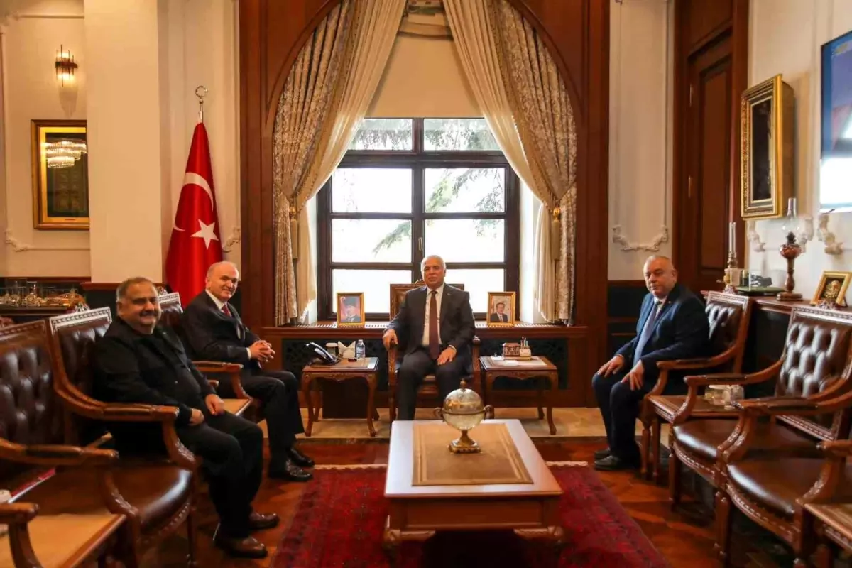 duzce heyeti trabzonda onemli ziyaretlerde bulundu JmTYXBKn.jpg