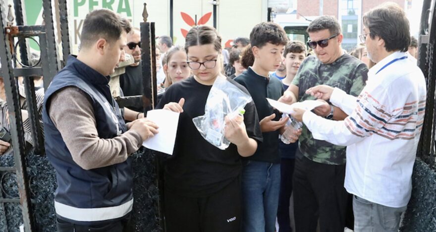 Milyonlar nefesini tuttu: LGS’nin ilk oturumu başladı