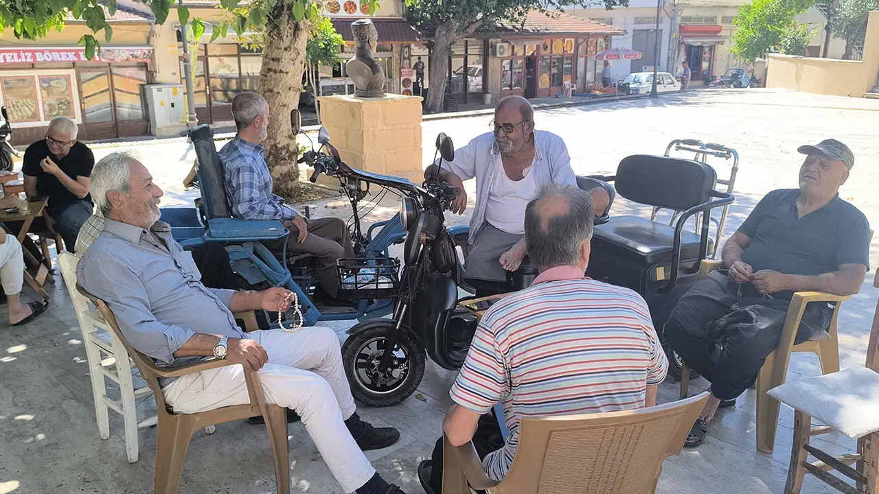 Adana’da yurttaş geçim sıkıntısından yakındı: ‘Yemek pahalı, ekmek domates yiyorum…’