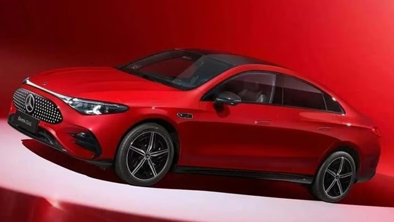 Alman devine cinde elektrik soku buyuk umutlarla cikan model sinifta kaldi P1RxMgJj